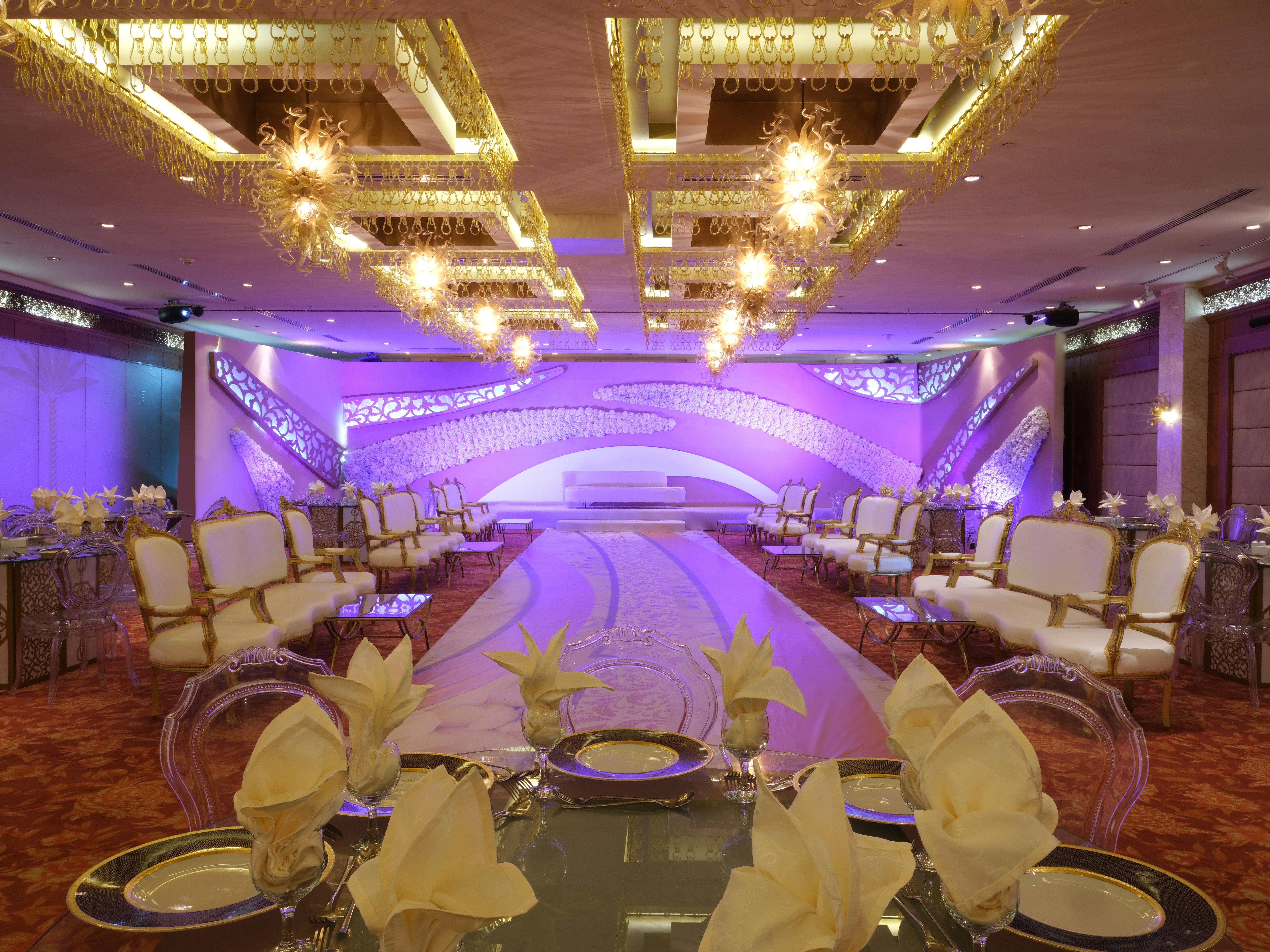 Holiday Inn - Suites Kuwait Salmiya By Ihg Kuwait City Esterno foto